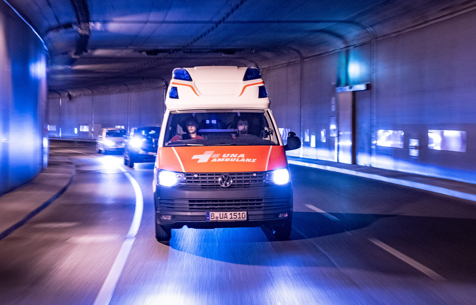 UNA AMBULANZ für kurze und lange Strecken. Berlin, Deutschland, Europa